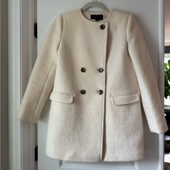 Ann Taylor Double Breasted Coat, Size Extra Small, Great Condition. - Picture 2 of 6